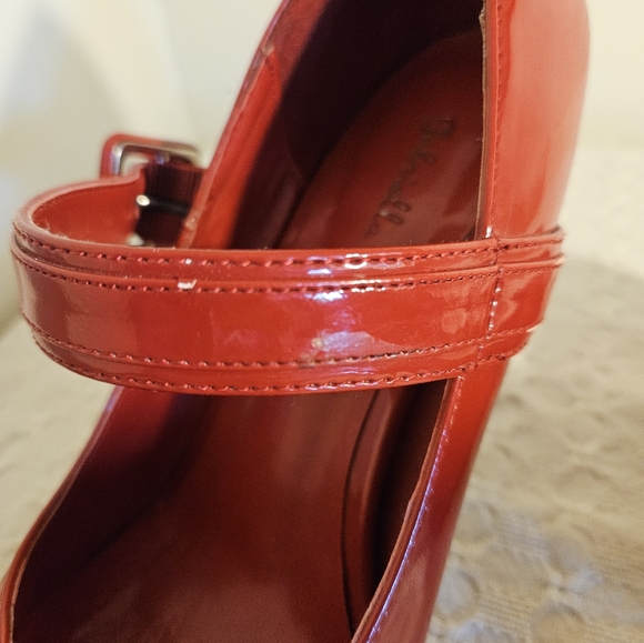 Grabriella Roches Red Pump 4" Stiletllo High Heels, Women's 8M - Picture 9 of 14